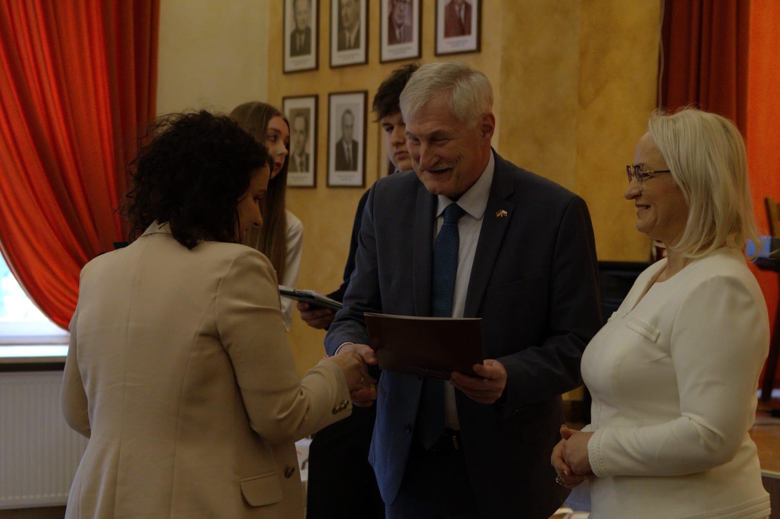 Zdjęcie DIDH 2025 finał (29)2b0f4be1-bdb2-4c9a-9fd8-fdfb5d84a6fb.jpg w galerii DEUTSCH IN DER HAUPTROLLE - uroczyste wręczenie nagród